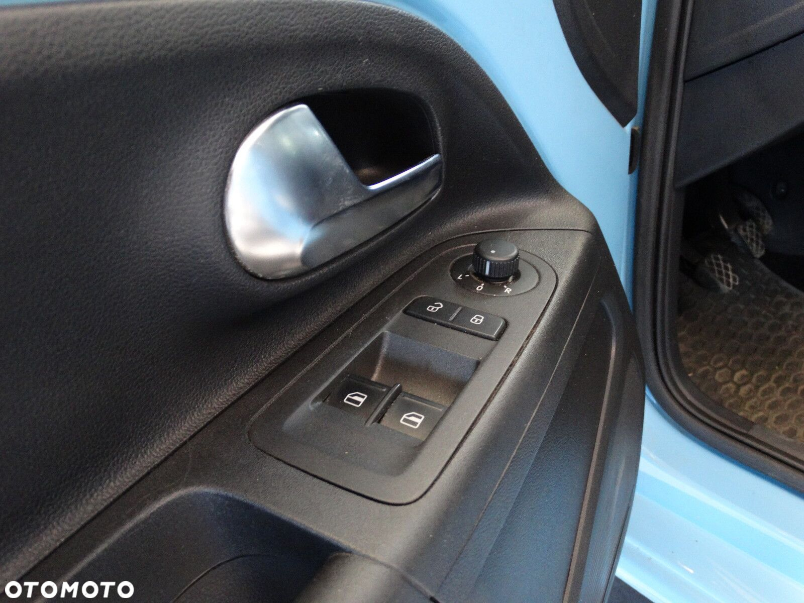 Volkswagen up! - 26