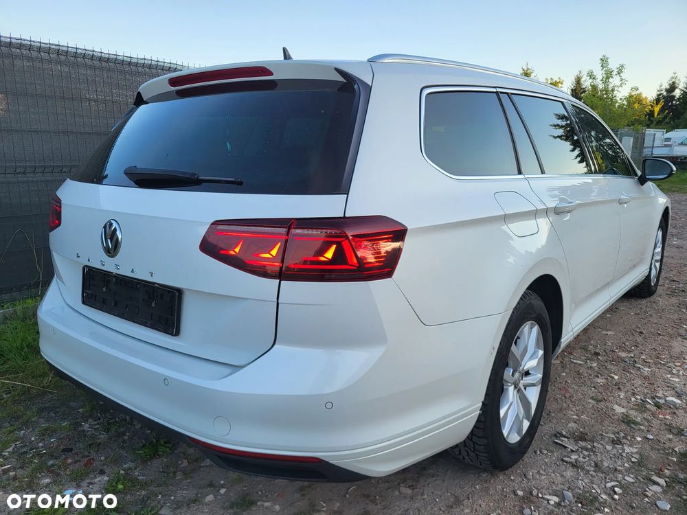 Volkswagen Passat 2.0 TDI SCR DSG Business - 11
