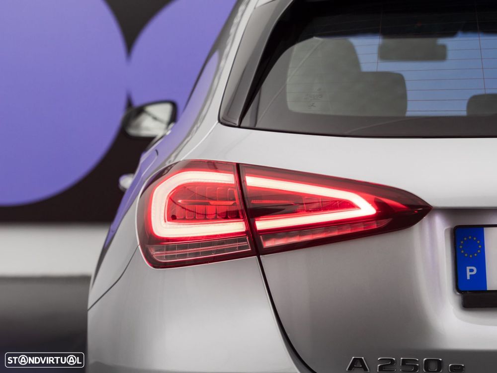 Mercedes-Benz A 250 e Style Plus - 10