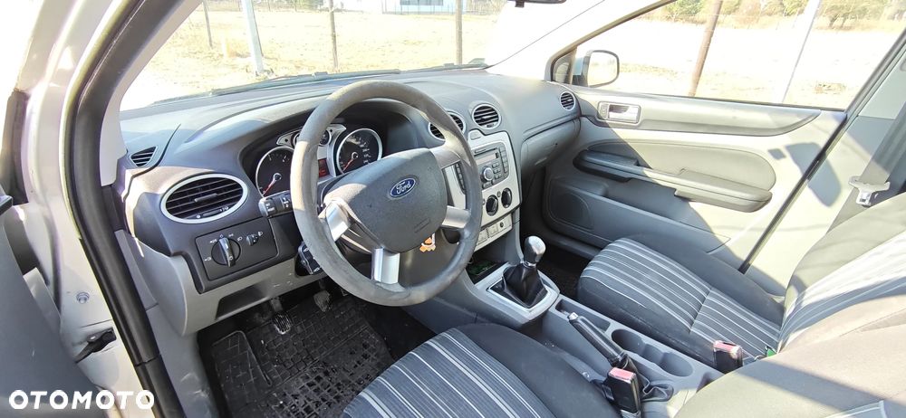 Ford Focus 1.8 TDCi Trend - 6