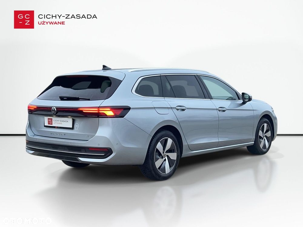 Volkswagen Passat - 5
