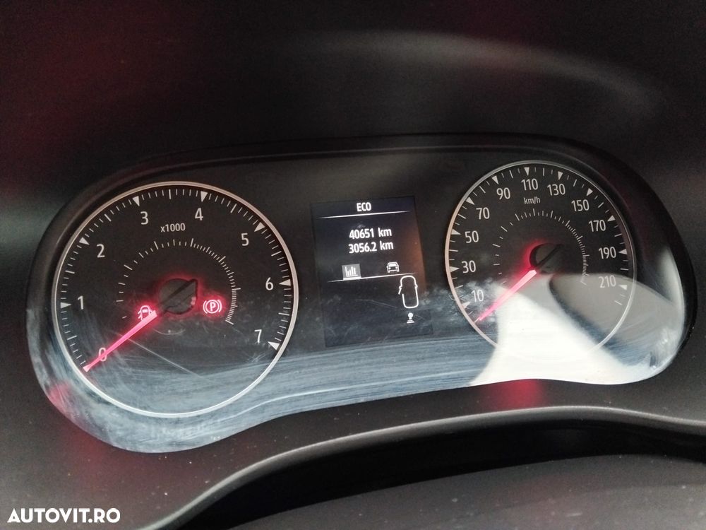 Dacia Logan TCe 90 MT6 Journey - 7