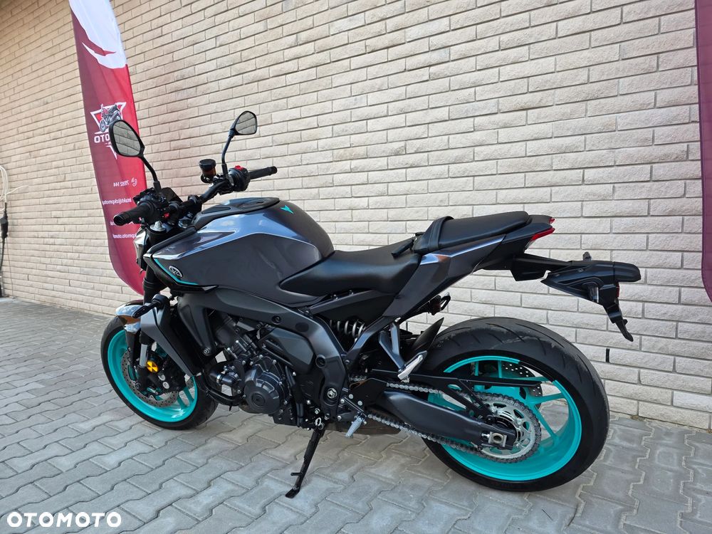 Yamaha MT - 4