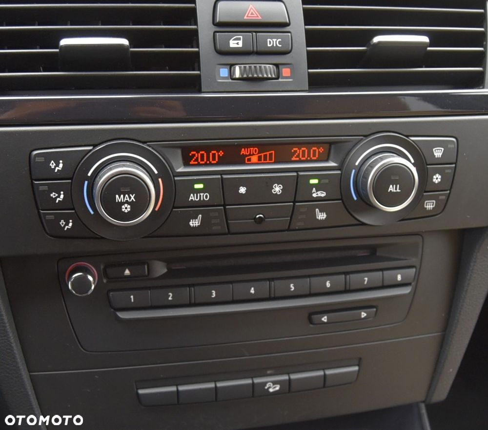 BMW Seria 3 325xi - 27