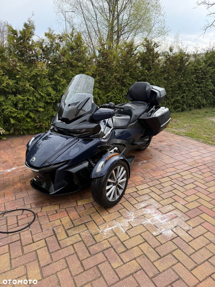 Can-Am Spyder - 11
