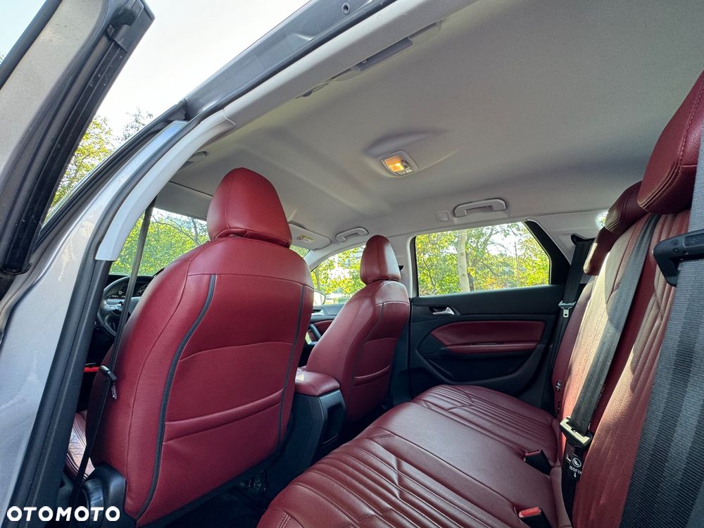 Peugeot 308 SW BlueHDi 130 Allure - 23
