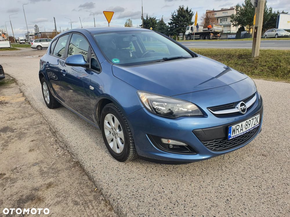Opel Astra ver-iv-1-4-t-cosmo - 4