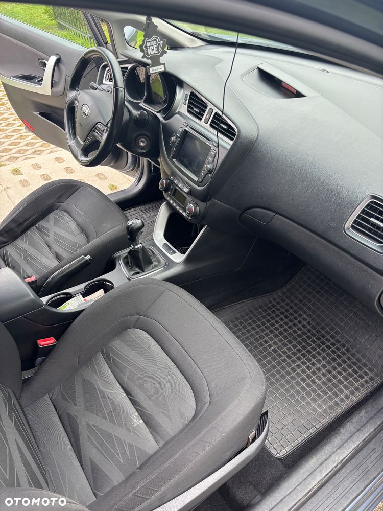 Kia Ceed 1.6 CRDi L - 8