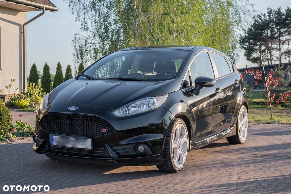 Ford Fiesta 1.6 EcoBoost ST - 8