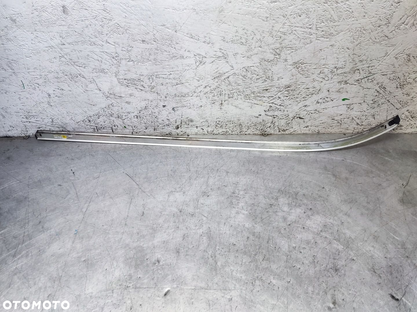 MERCEDES C KLASA W204 COUPE LISTWA SZYBY BOCZNEJ PRAWA TYŁ A2046706312 - 7