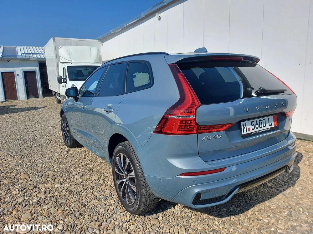 Volvo XC 60 B4 D Plus Dark - 20