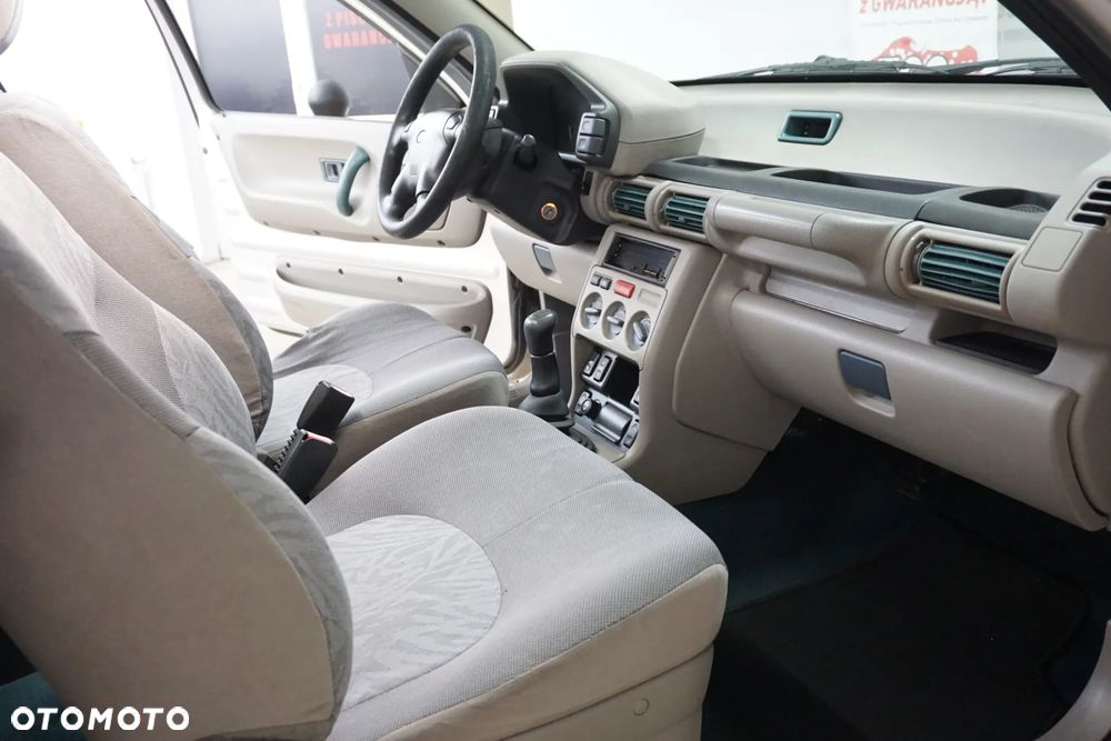 Land Rover Freelander - 30