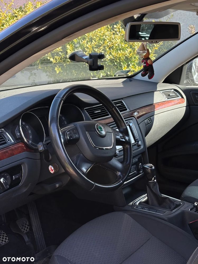 Skoda Superb 2.0 TDI Elegance - 12