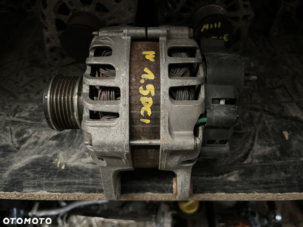 Alternator 1.5 DCI Renault Clio IV Captur 231008918R - 1