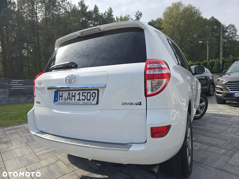 Toyota RAV4 2.0 VVT-i Premium - 9