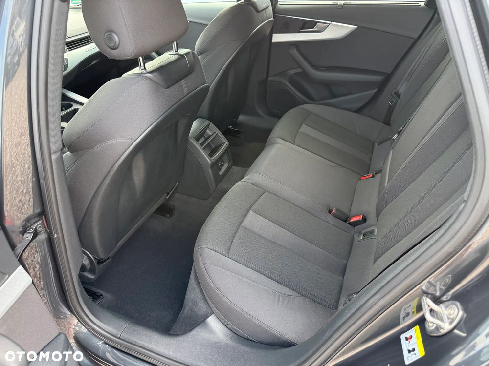 Audi A4 Avant 40 TDI quattro S tronic advanced - 33