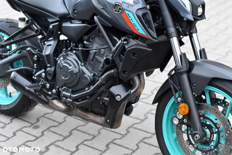 Yamaha MT - 6