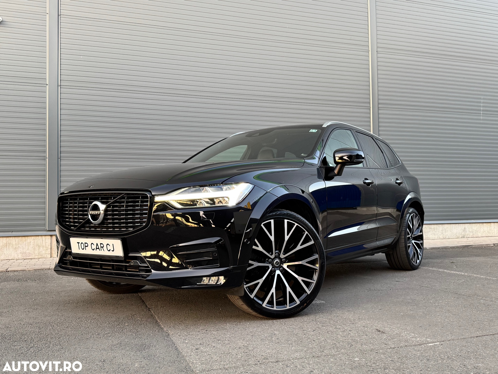 Volvo XC 60 D5 AWD R-Design - 8