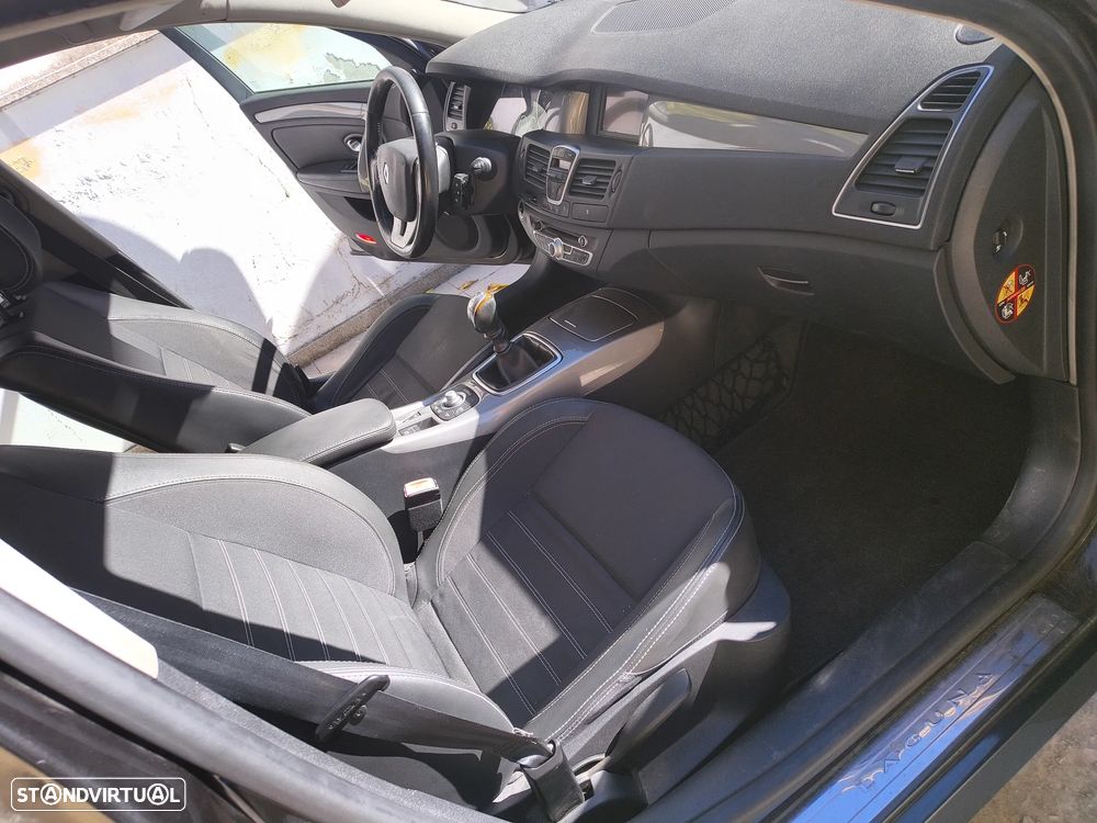 Renault Laguna Break 2.0 dCi Dynamique S - 3