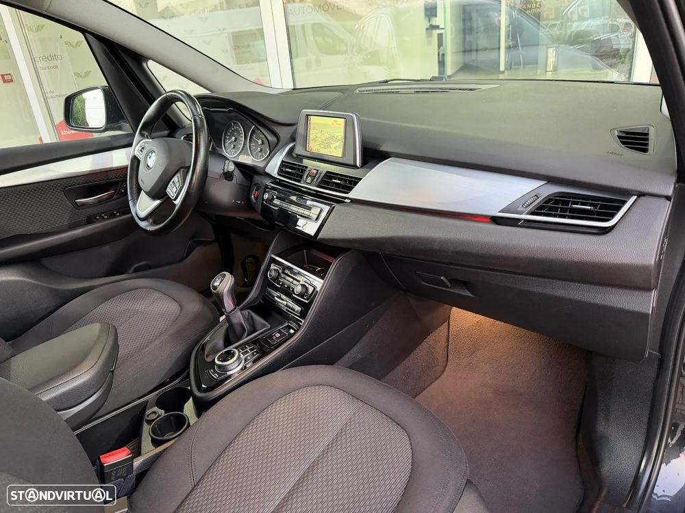 BMW 218 Gran Tourer d Sport Line - 11
