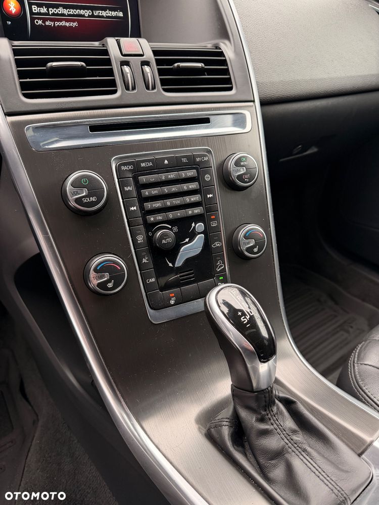 Volvo XC 60 D5 AWD Summum - 20