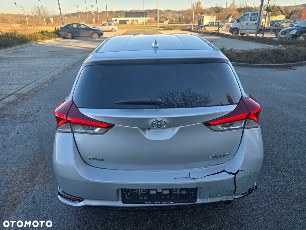 Toyota Auris 1.2 Turbo Multidrive S Executive - 29