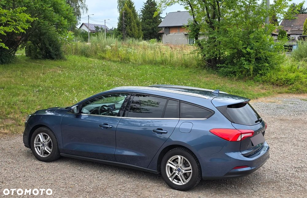 Ford Focus 1.0 EcoBoost Trend Edition - 4