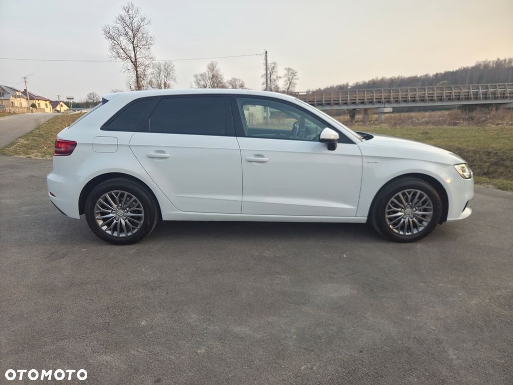 Audi A3 Sportback 1.4 TFSI g-tron sport - 4