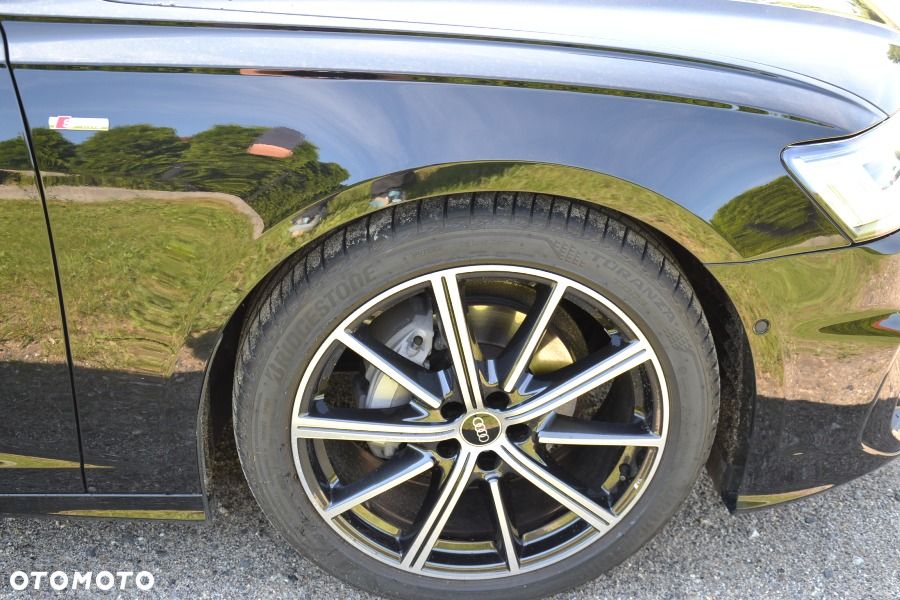 Audi A6 Avant 40 TDI quattro S tronic S line - 23