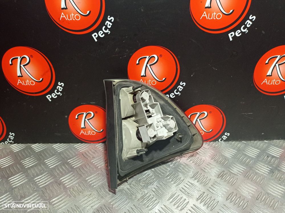 Farolim Stop Esq Bmw 3 (E46) - 2