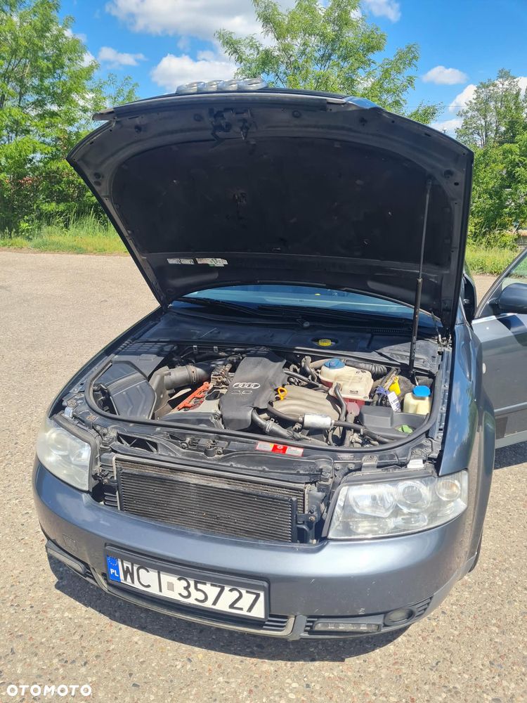 Audi A4 Limousine - 5