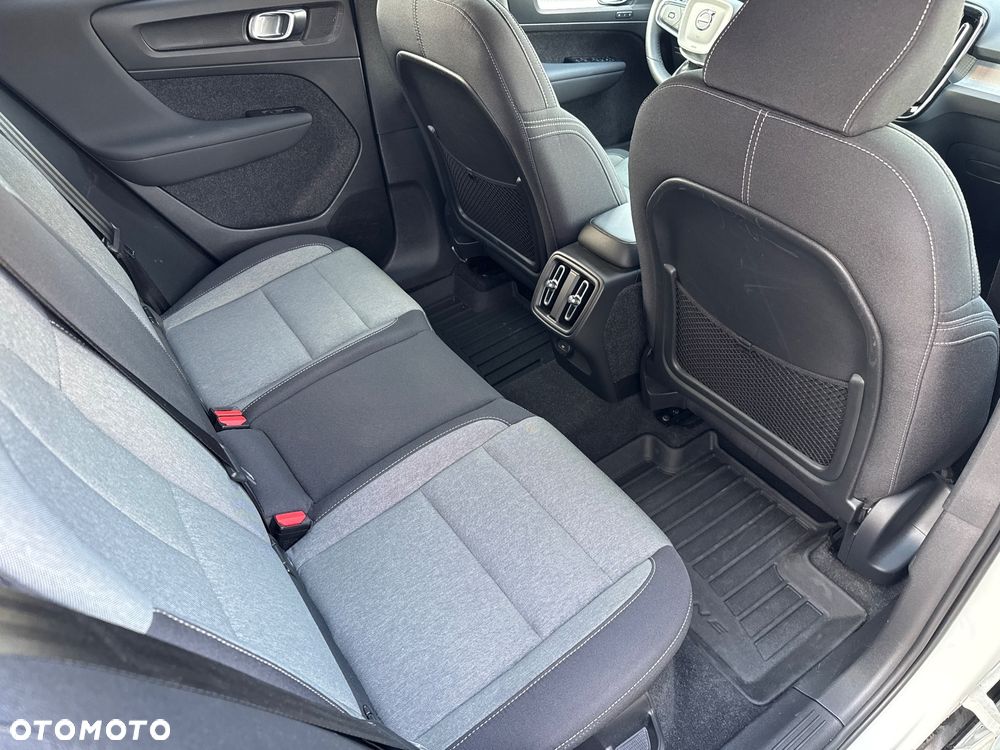 Volvo XC 40 B5 B AWD Ultimate Bright - 11