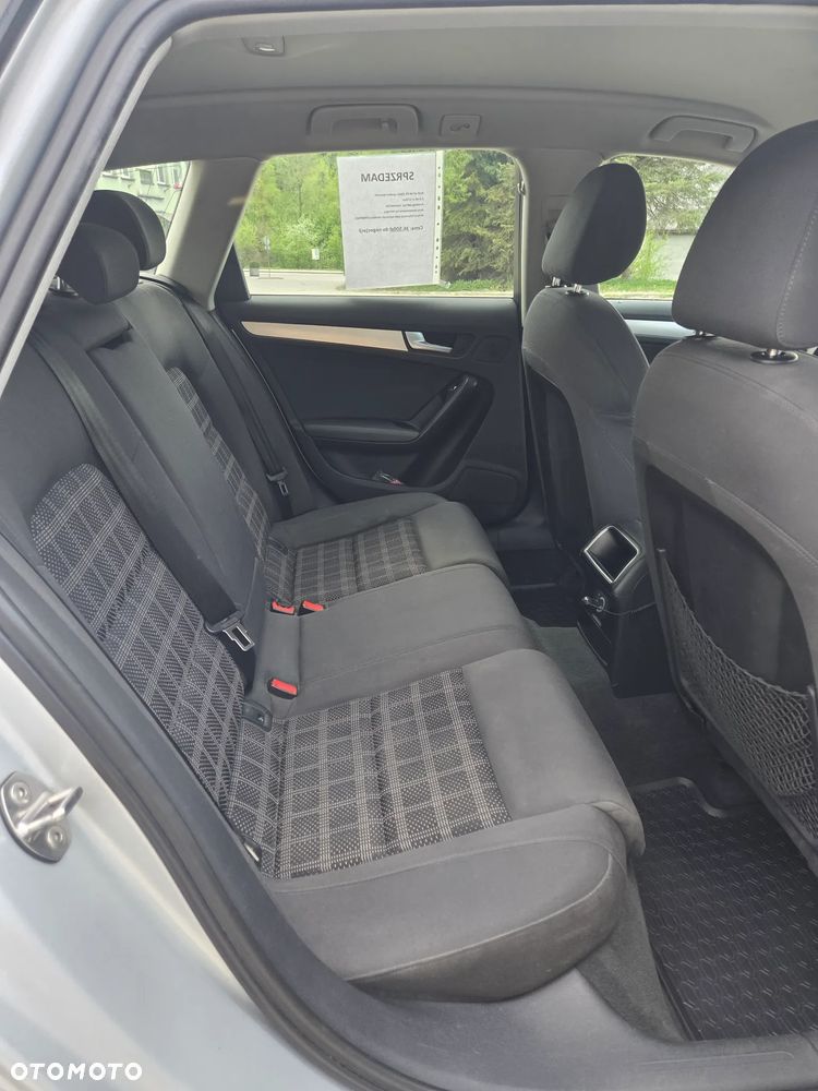 Audi A4 Avant 2.0 TDI DPF quattro Attraction - 8