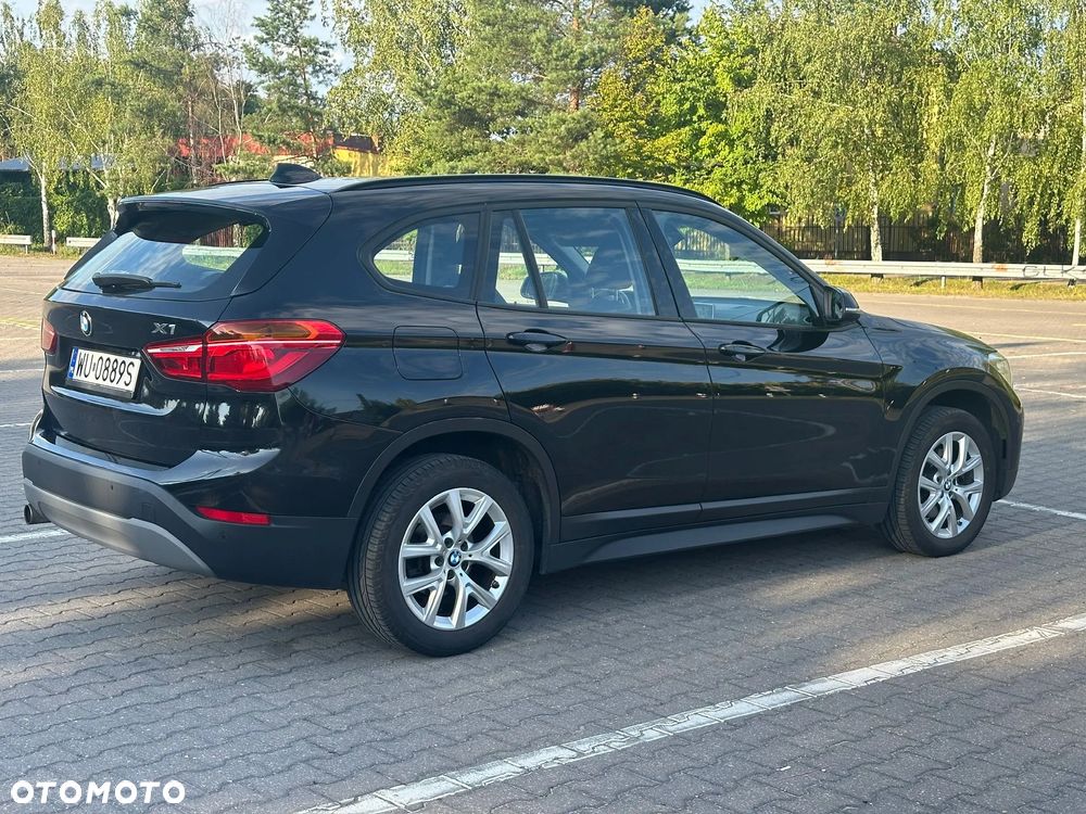 BMW X1 xDrive18d Sport Line - 4