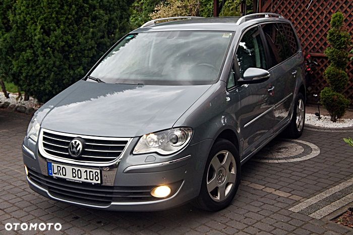 Volkswagen Touran 1.4 TSI DSG Highline - 9