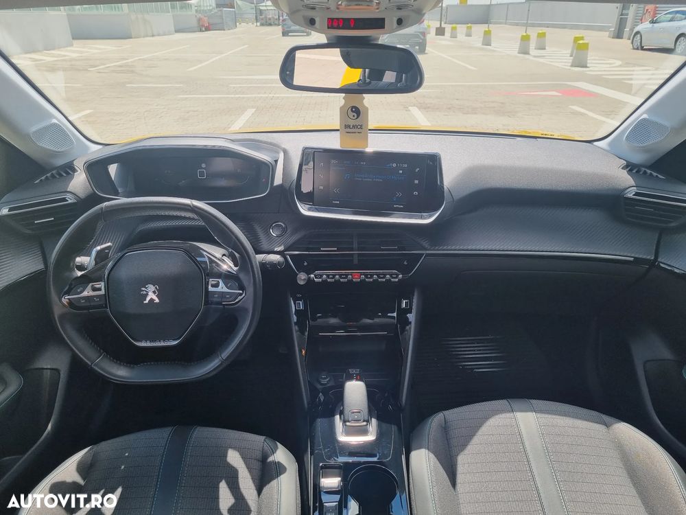Peugeot 208 1.2 L PureTech STT EAT8 Allure Pack - 19