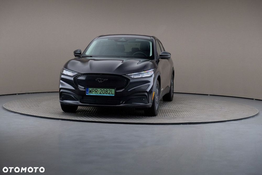 Ford Mustang Mach-E - 3