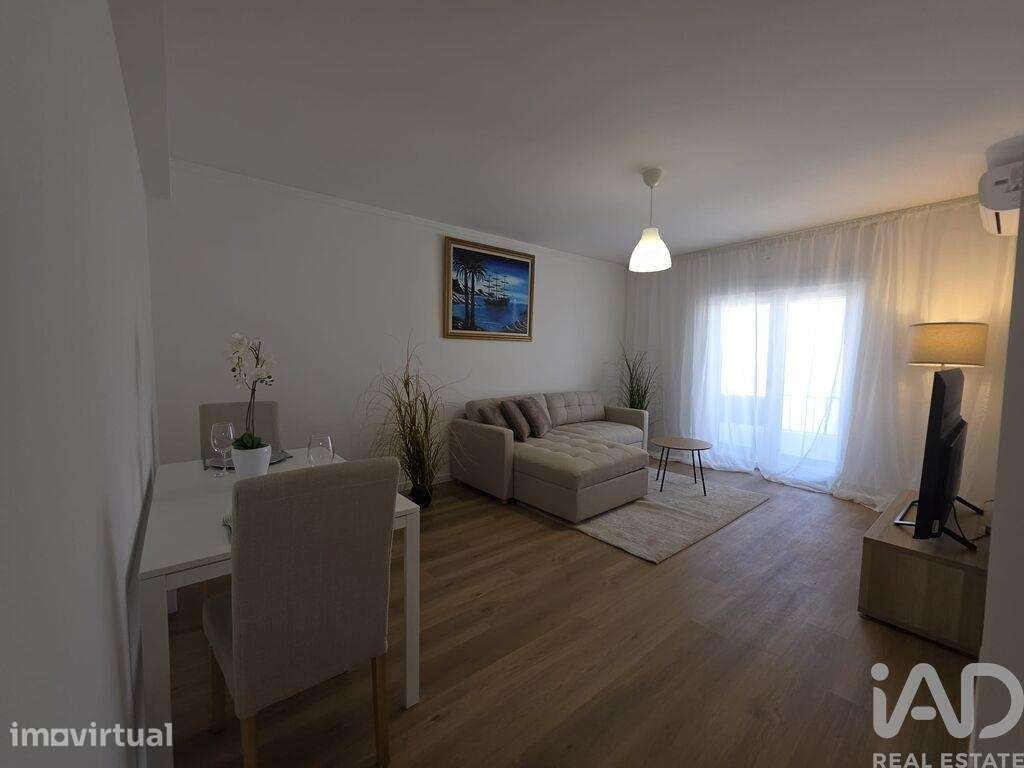 Apartamento T2 em Olhão de 100 m2 - Grande imagem: 2/11