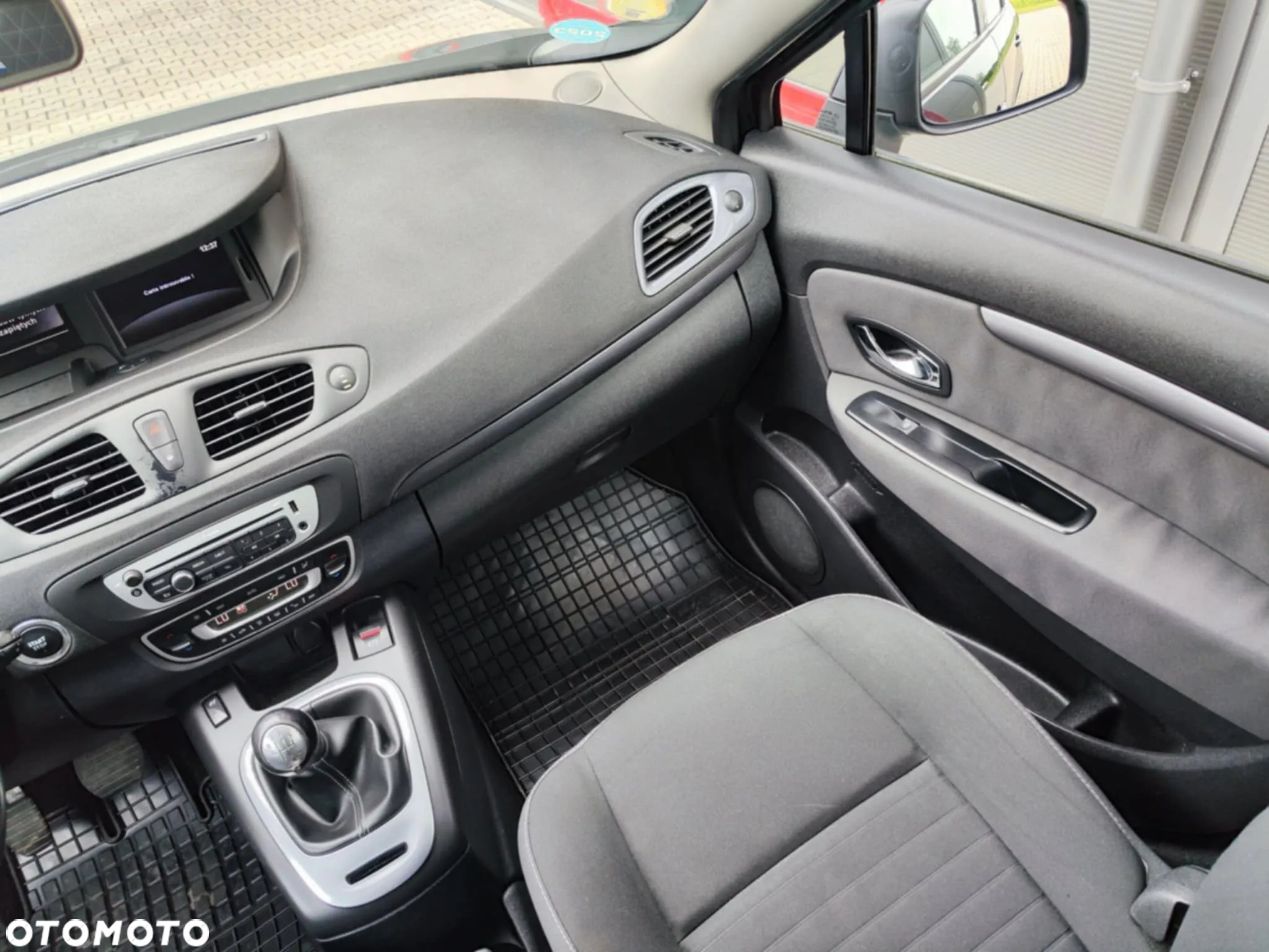 Renault Scenic 1.5 dCi Limited - 23
