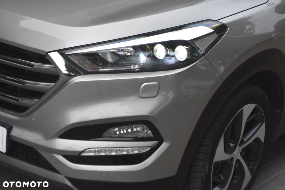 Hyundai Tucson 2.0 CRDi 4WD Trend - 27