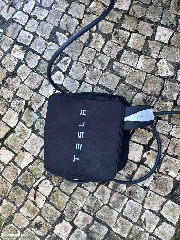 Tesla Model 3 Tração Traseira Standard - 32