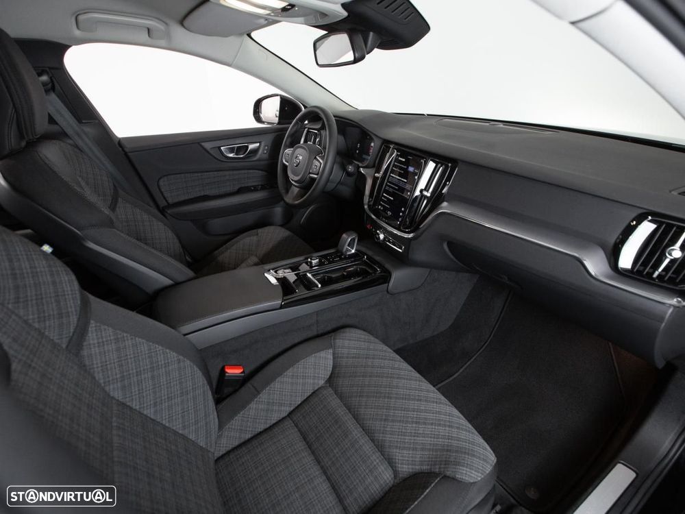 Volvo V60 2.0 T6 AWD TE Essential - 12