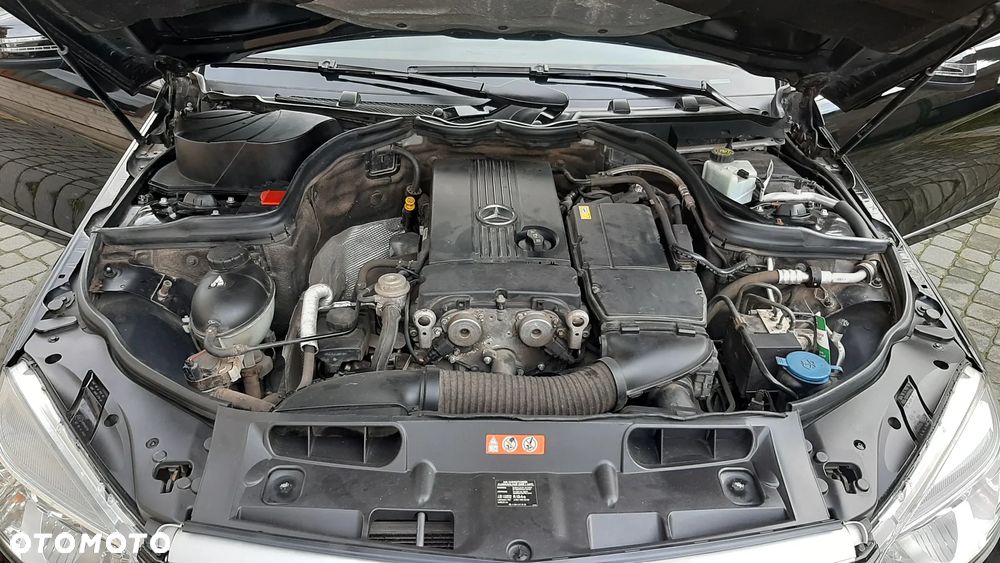 Mercedes-Benz Klasa C 180 BlueEFFICIENCY Elegance - 39