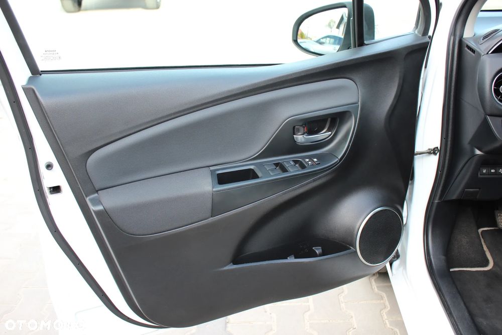 Toyota Yaris 1.5 20th Anniversary - 10