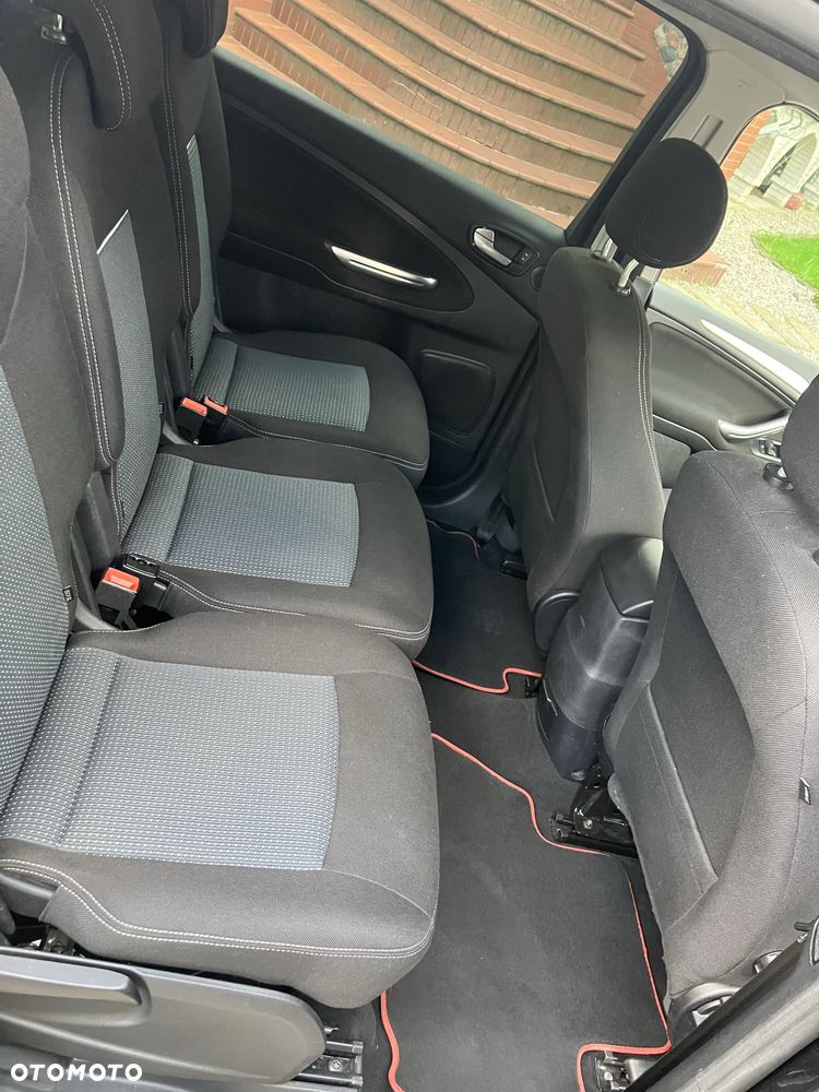 Ford S-Max - 7