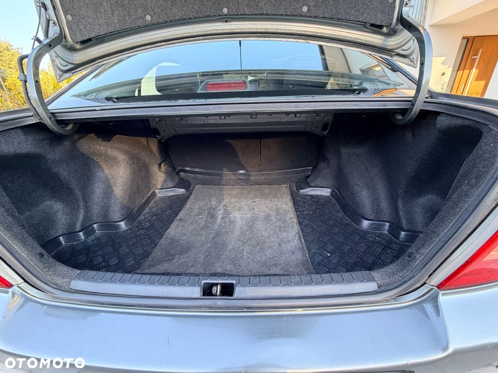 Toyota Corolla 1.6 VVT-i Terra Polaris - 8