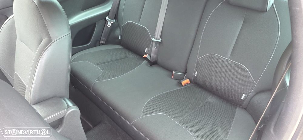 Citroën DS3 1.6 e-HDi So Chic - 11