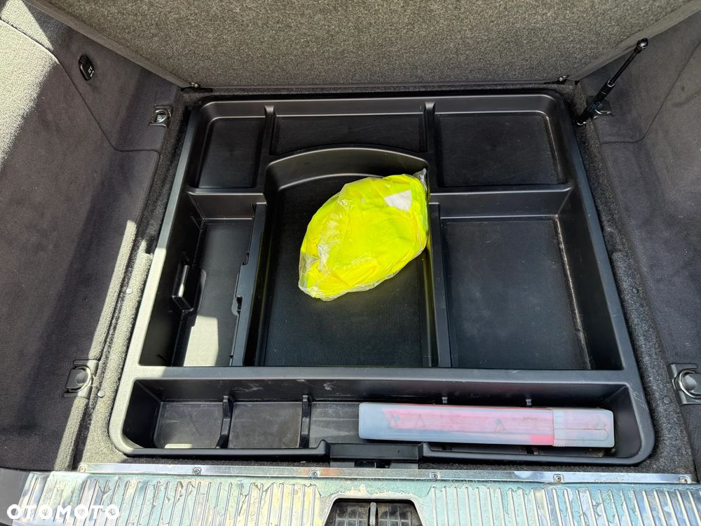 Mercedes-Benz Klasa E 220 CDI Automatik Avantgarde DPF - 22