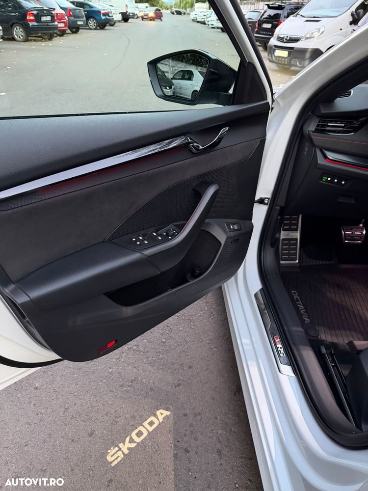Skoda Octavia RS 2.0 TSI DSG - 27