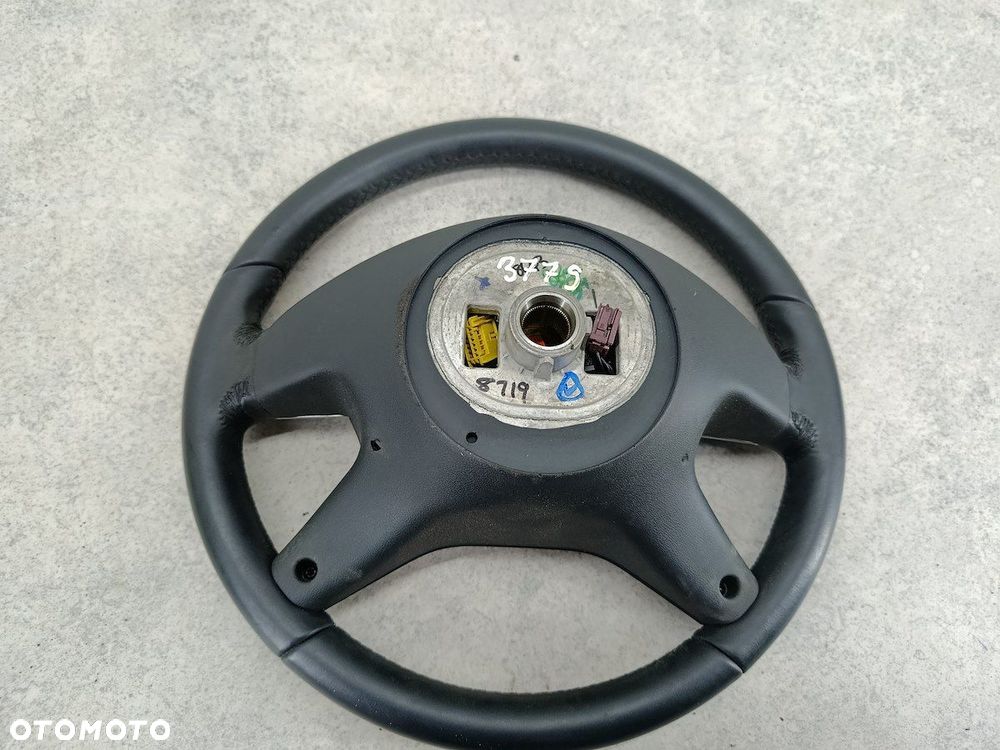 KIEROWNICA Z PODUSZKĄ MERCEDES-BENZ KLASA C W204 - 11